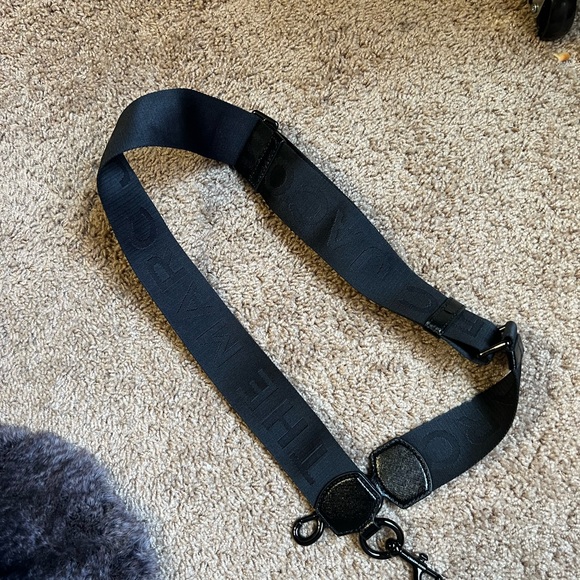 Marc Jacob’s Snapshot Crossbody in all black detailing. - Picture 3 of 6